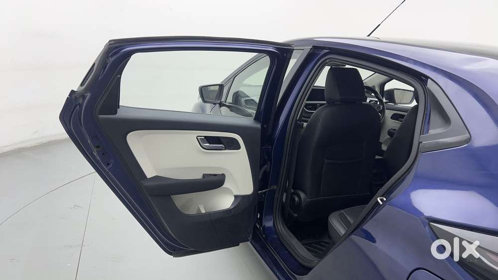 Tata Altroz 1.2 Xza Plus, 2022, Petrol