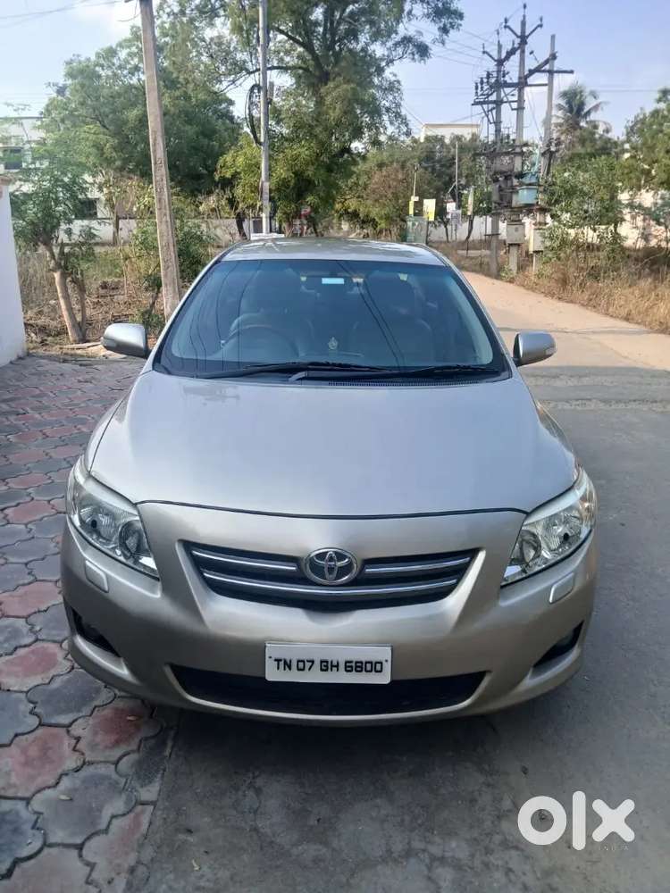 Toyota Corolla Altis 2010