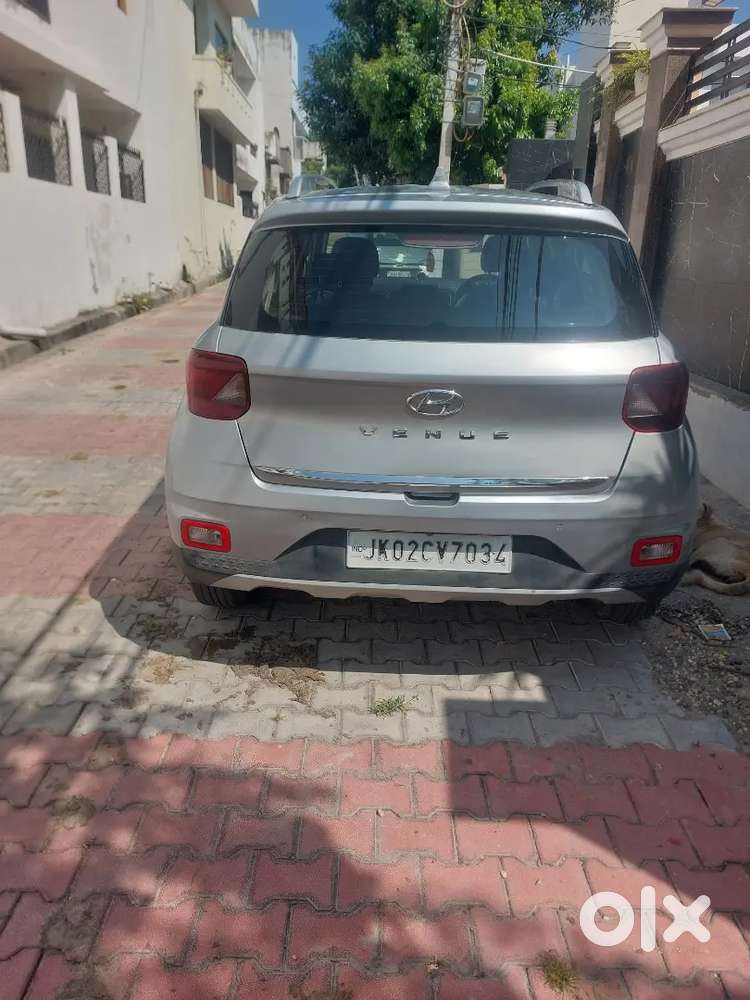 Hyundai Venue 1.2 S 2022 Manual Petrol