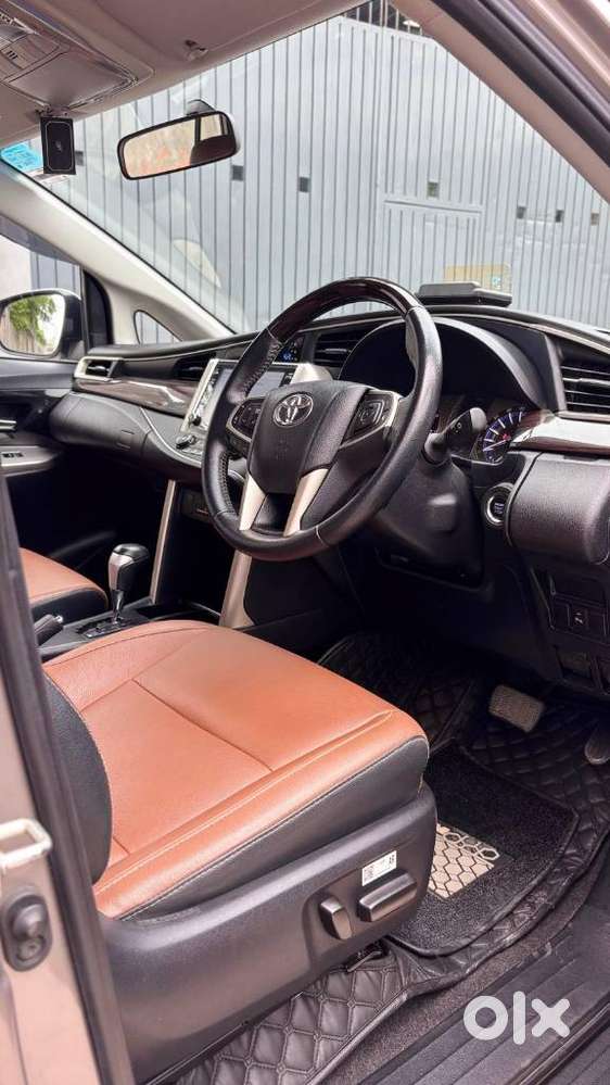 Toyota Innova Crysta, 2022, Petrol
