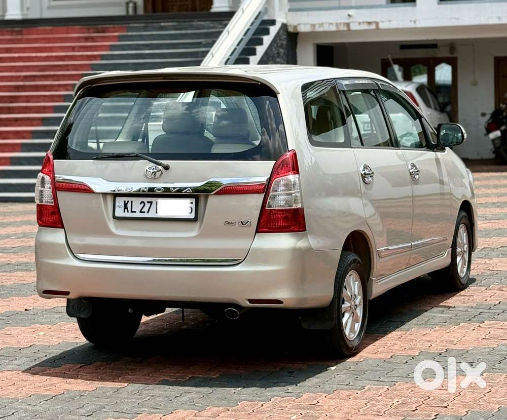 Toyota Innova 2.5 V 7 Str, 2014, Diesel