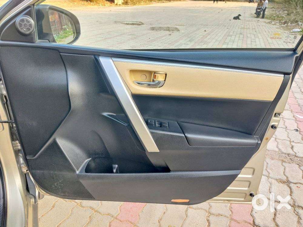 Toyota Corolla Altis 1.8 Gl, 2018, Petrol