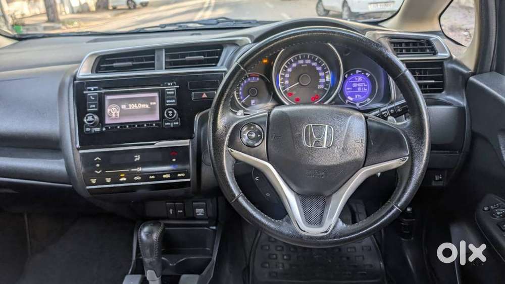 Honda Jazz V Automatic, 2018, Petrol