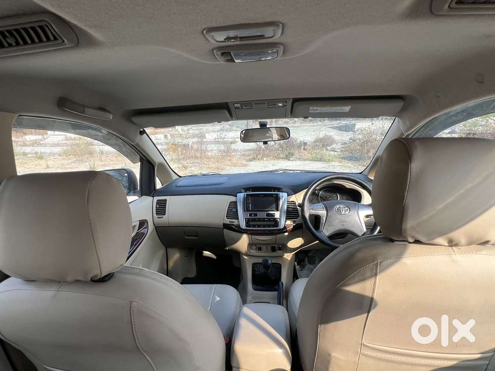Toyota Innova 2.5 V 7 Str, 2015, Diesel