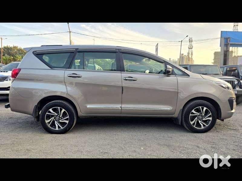 Toyota Innova Crysta 2.4 G Mt 8s, 2021, Diesel