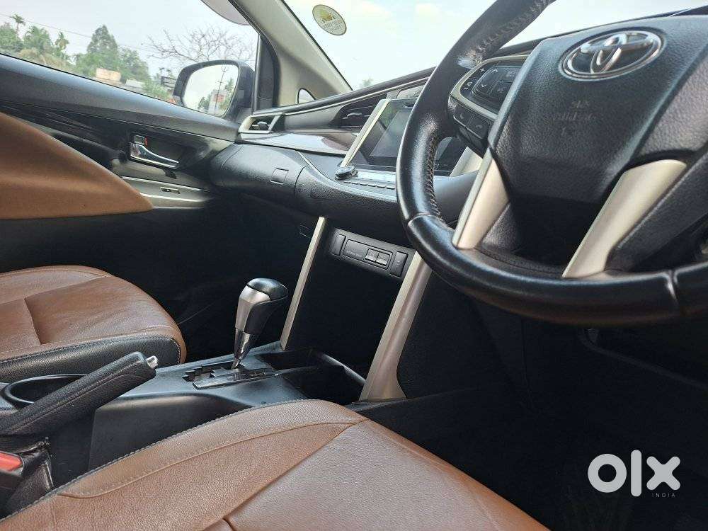 Toyota Innova Crysta 2.8 Zx At, 2016, Diesel