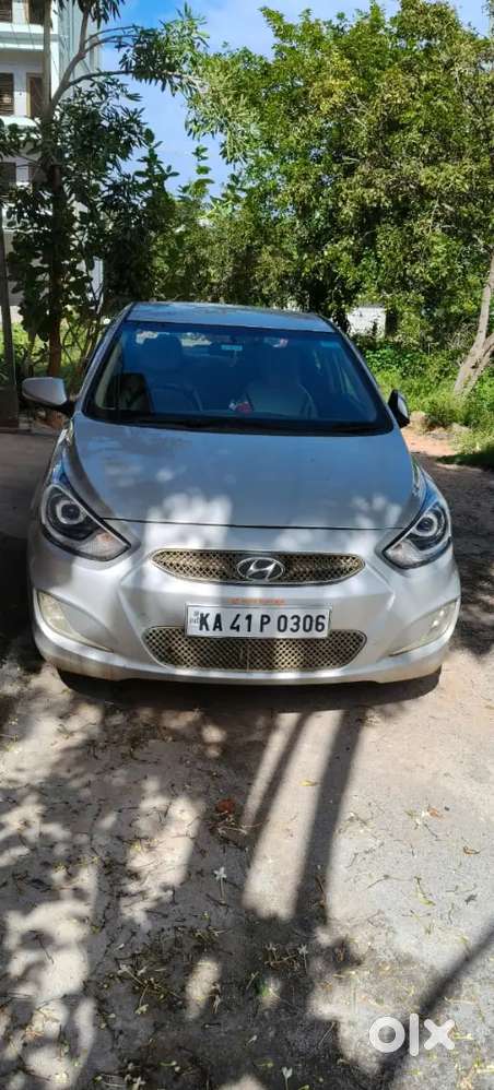 Hyundai Verna 2011 Petrol 90000 Km Driven