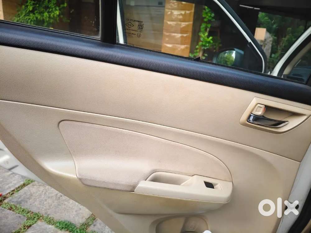 Maruti Suzuki Dzire 2016 Petrol 85000 Km Driven