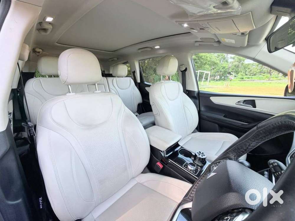 Mahindra Xuv700 2.2 Ax 7 Diesel At Luxury Pack Str, 2022, Diesel