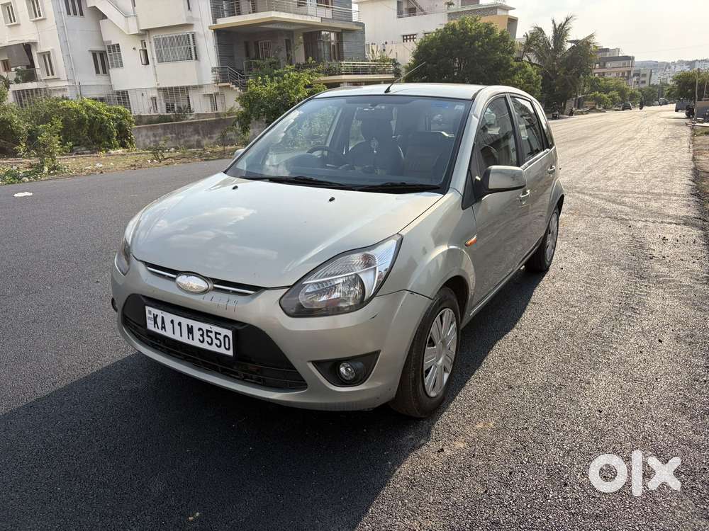 Ford Figo 1.2p Titanium Mt, 2010, Petrol