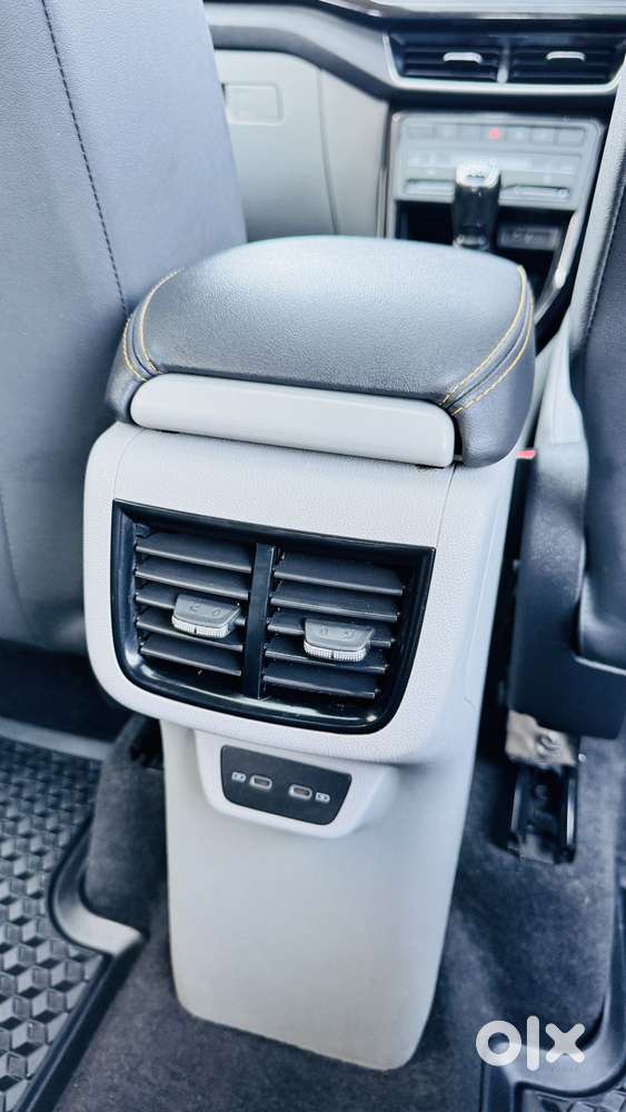 Skoda Kushaq 1.0 Tsi Style At, 2022, Petrol