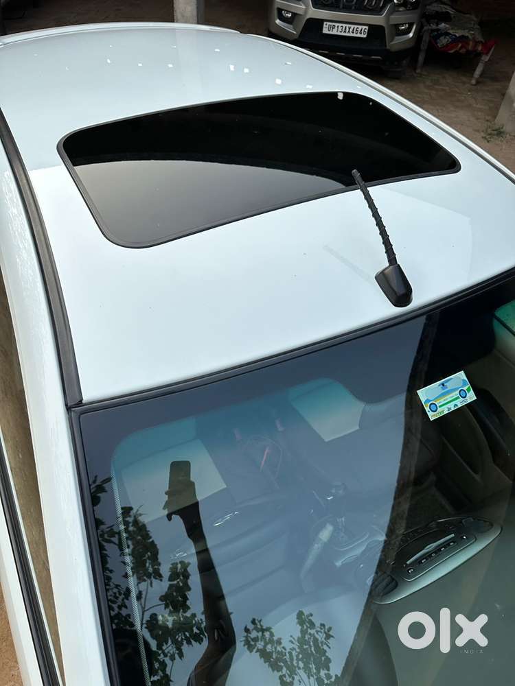 2012 I10 Automatic With Sunroof