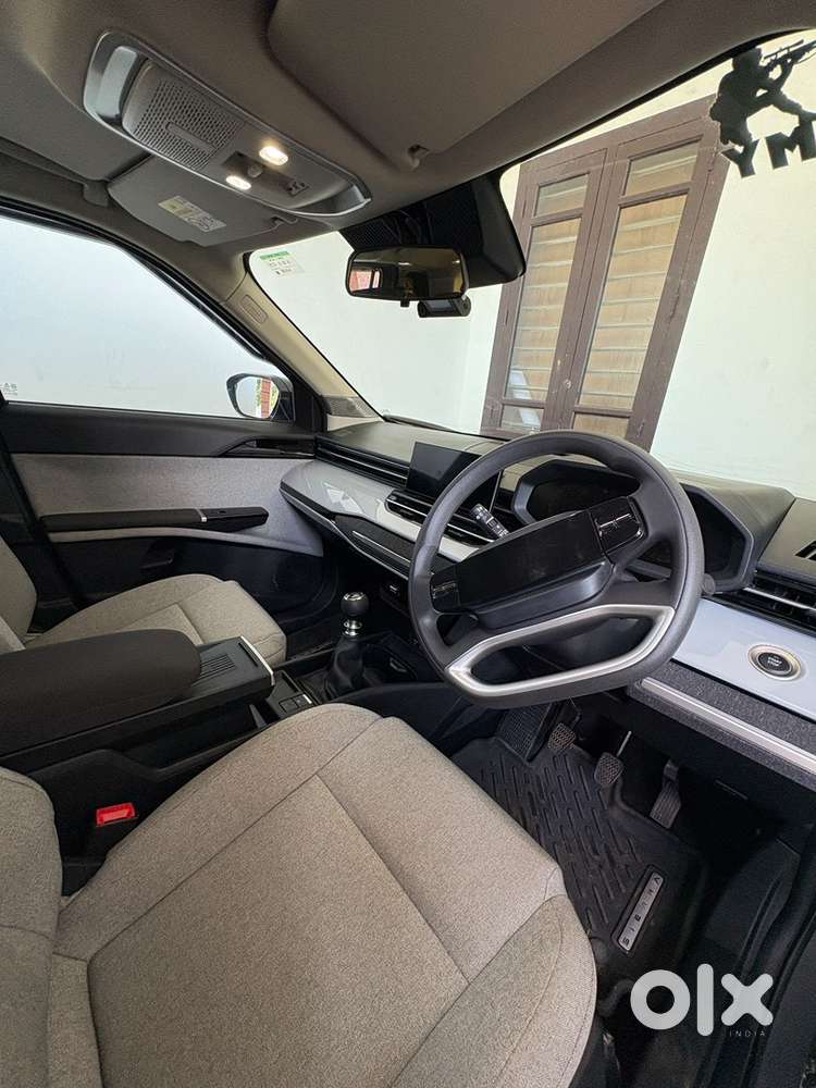 Tata Sierra Pure Plus Petrol Manual 2026
