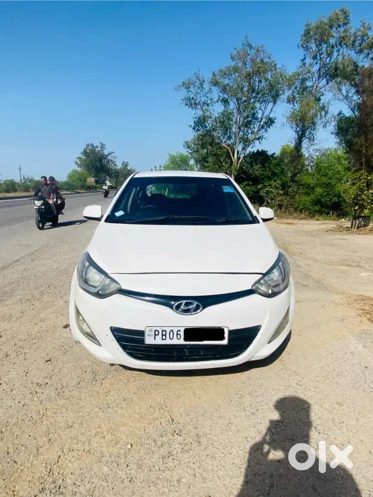 Hyundai I20 2012 Cng & Hybrids 110000 Km Driven