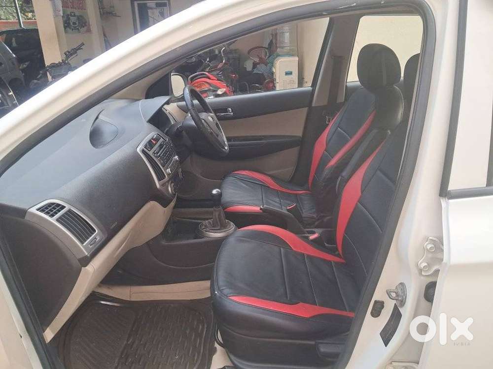 Hyundai I20 Petrol Asta Option, 2013, Petrol