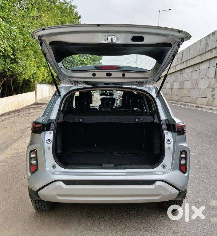 Maruti Suzuki Grand Vitara 1.5 Alpha Smart Hybrid, 2023, Petrol