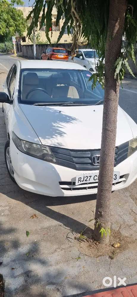Rc Renewed, Honda City, White, 2009 Petrol 84000 Km Driven
