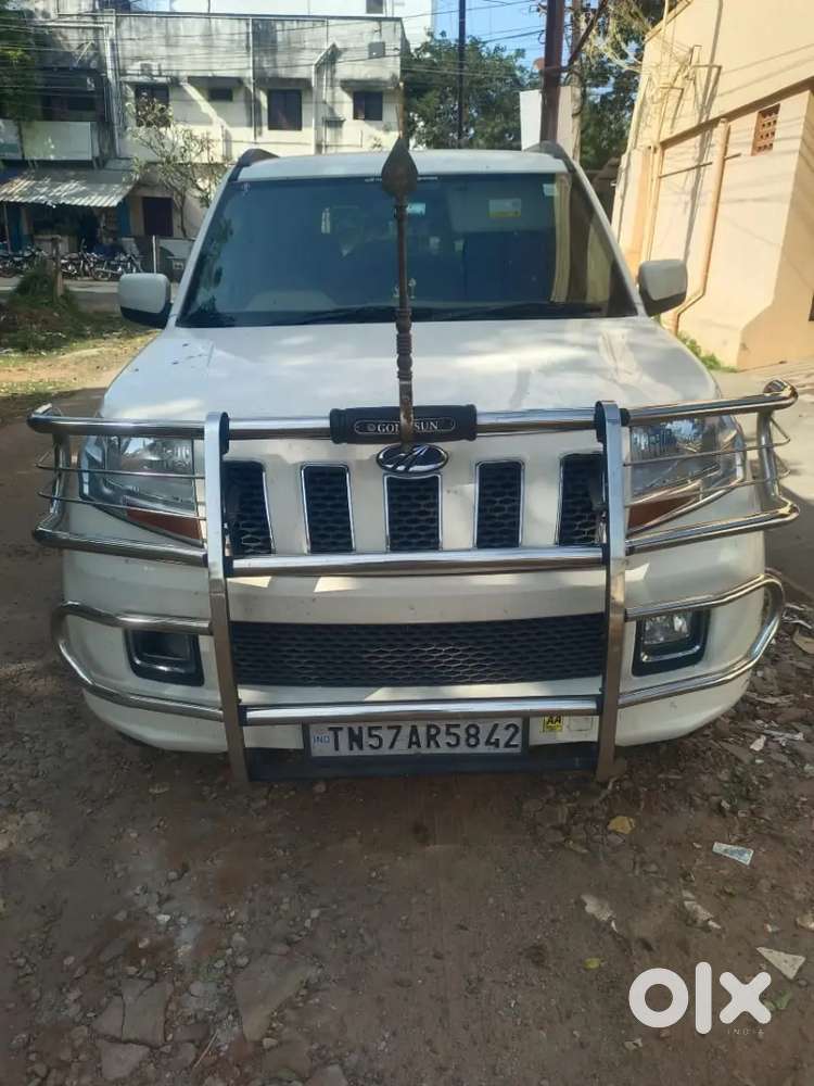 Mahindra Tuv 300 2015 Diesel 173000 Km Driven