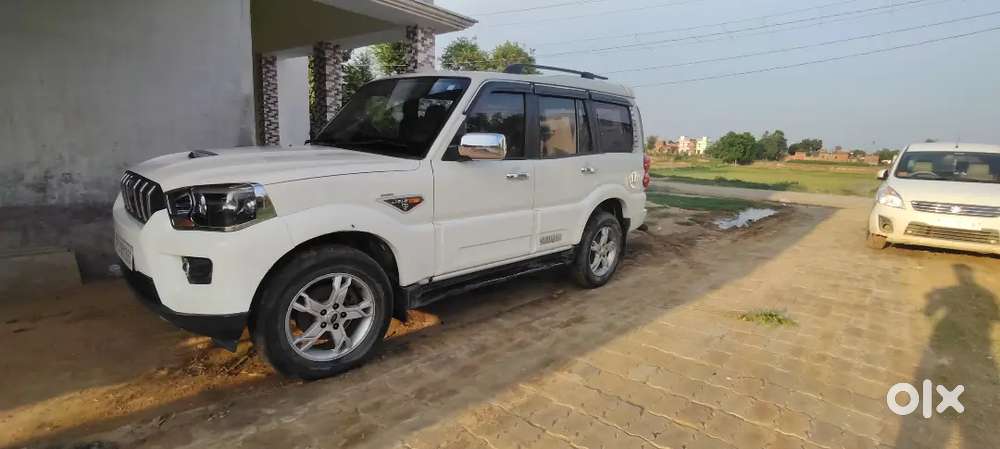 Mahindra Scorpio 2015 Diesel 220000 Km Driven