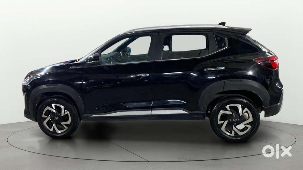 Nissan Magnite 1.0 Xv Premium, 2022, Petrol