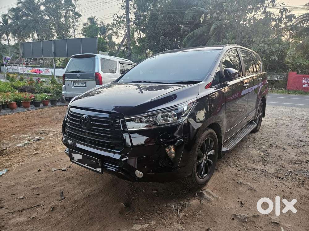 Toyota Innova Crysta 2.7 Gx Limited Edition At 7 Str, 2022, Petrol