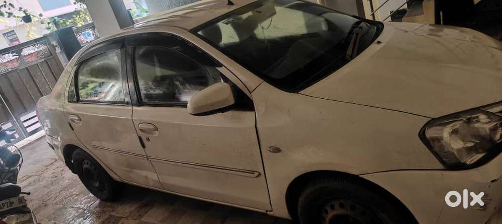 Toyota Etios 2013 Petrol Well Maintained