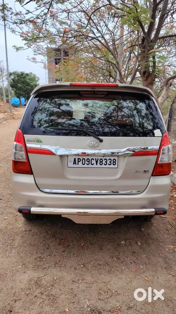 Toyota Innova 2014 7-seater