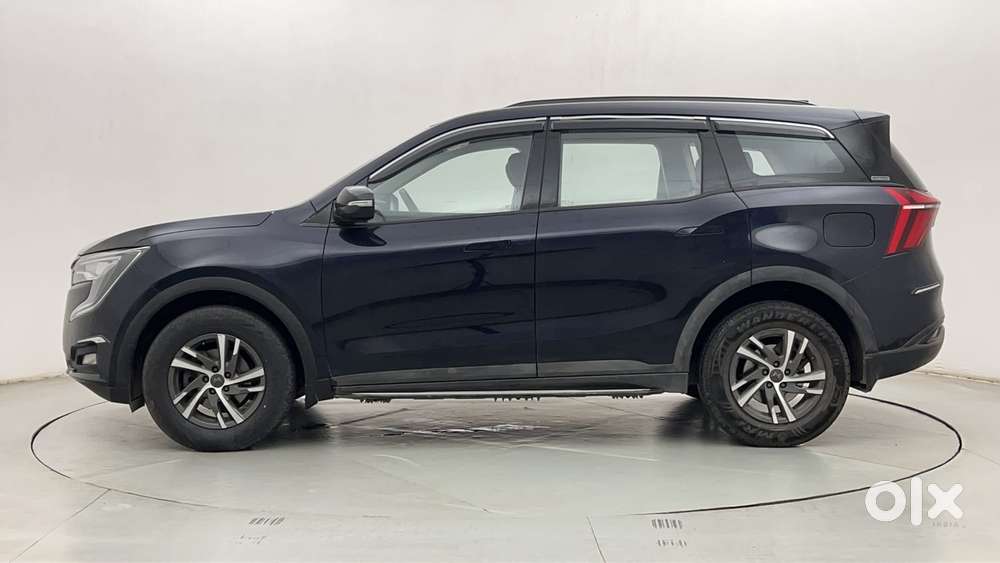 Mahindra Xuv700 2.0 Ax 5 Petrol At Str, 2023, Petrol