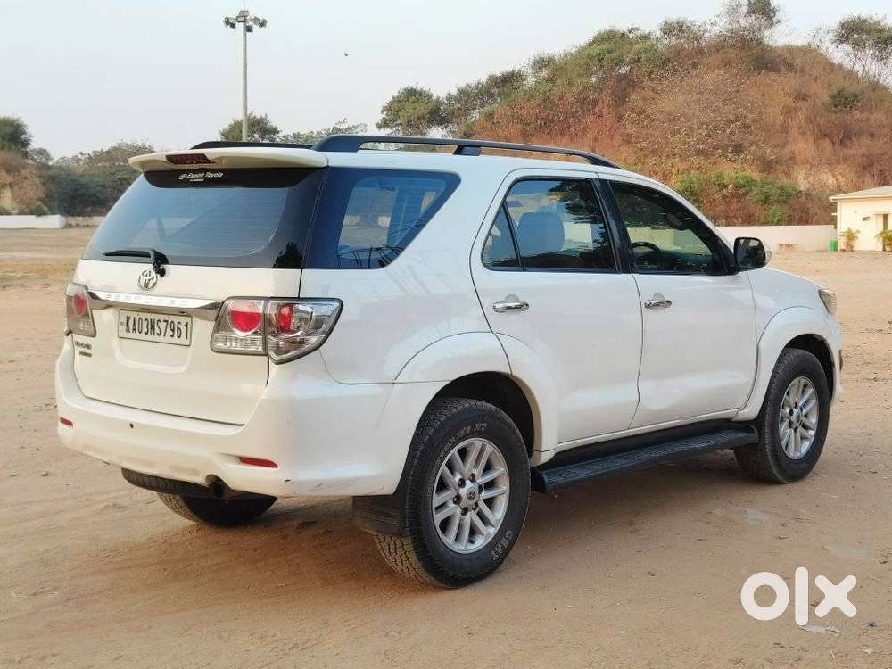 Toyota Fortuner 3.0 4x2 Automatic, 2012, Diesel