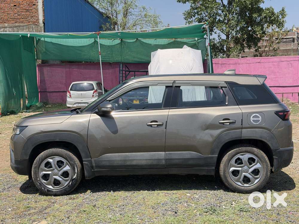 Maruti Suzuki Brezza 1.5 Vxi Smart Hybrid, 2023, Petrol