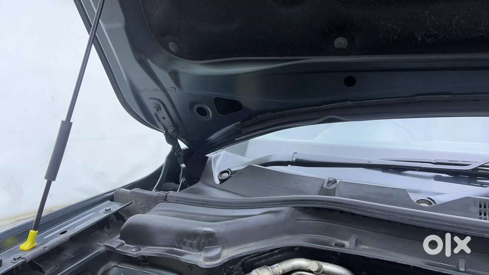 Mahindra Xuv300 W8, 2019, Petrol