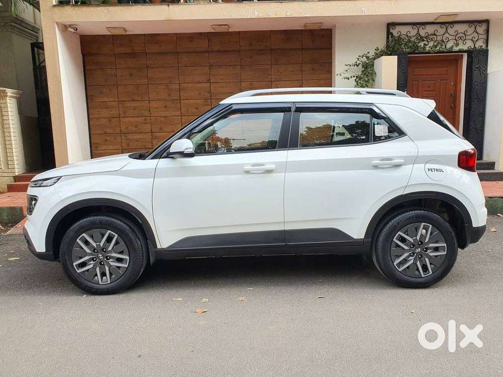 Hyundai Venue 1.0 Sx (o) Turbo Imt, 2022, Petrol