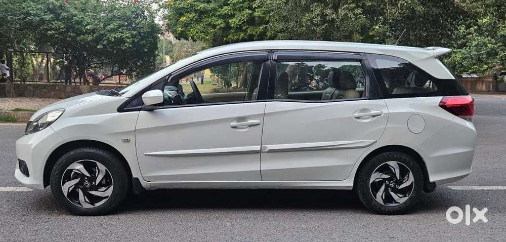 Honda Mobilio 1.5 S I-vtec Mt, 2015, Cng & Hybrids