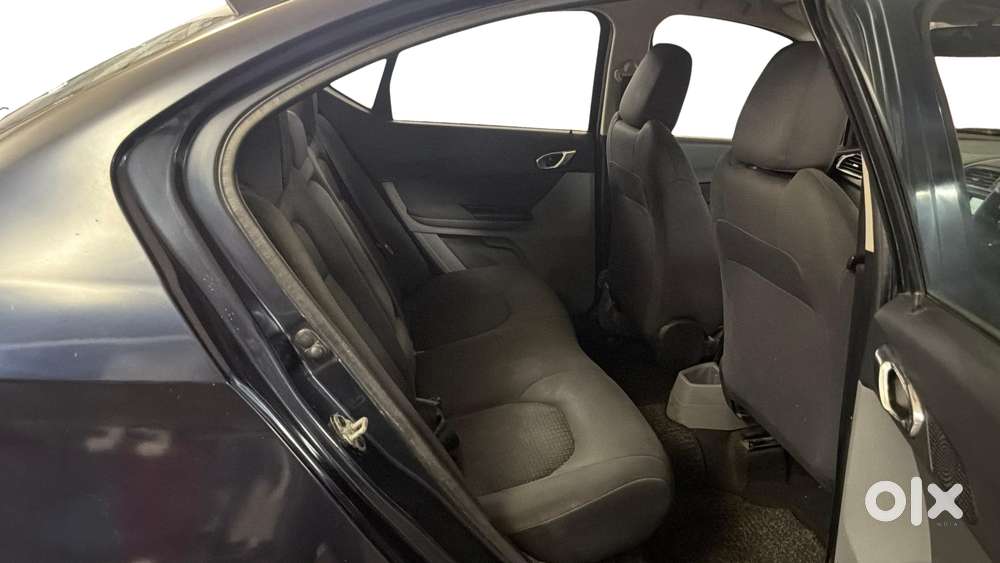 Tata Tigor Xza, 2018, Petrol