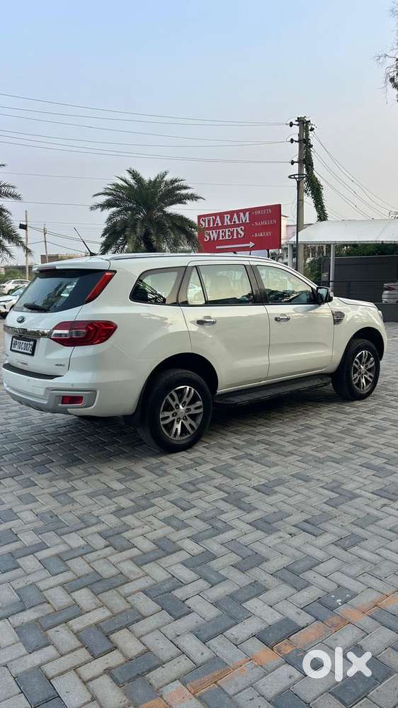 Ford Endeavour 3.2 Trend At 4x4, 2017, Diesel