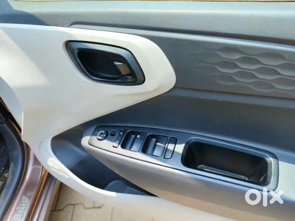 Hyundai Aura 1.2 S Petrol Amt, 2020, Petrol