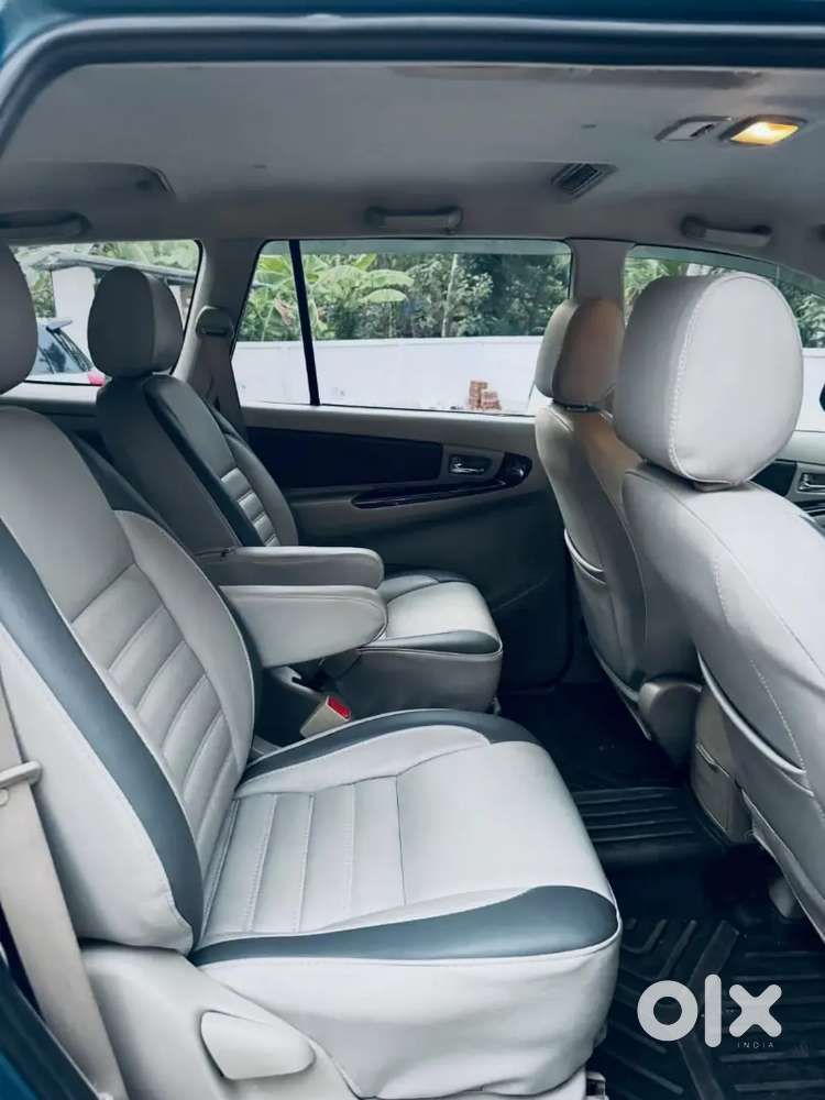 Toyota Innova 2015 Diesel Well Maintained