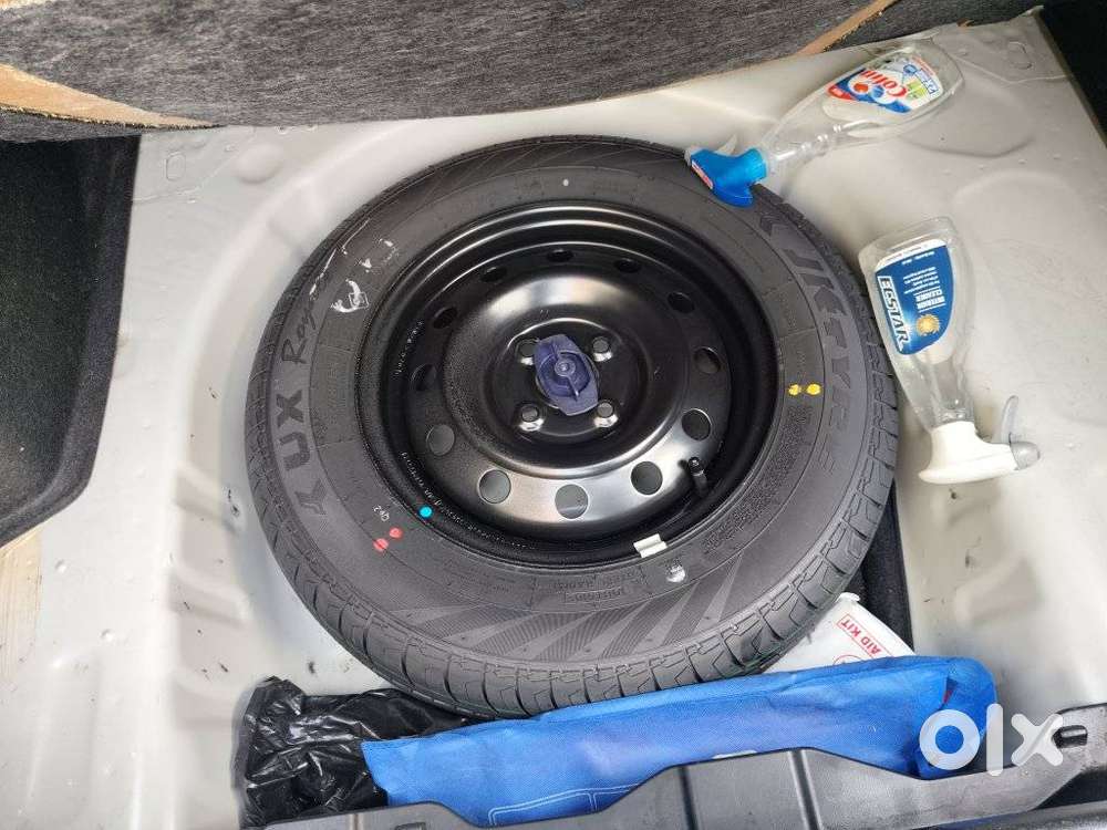 Maruti Suzuki Swift Dzire Vxi(o) Mt, 2024, Petrol