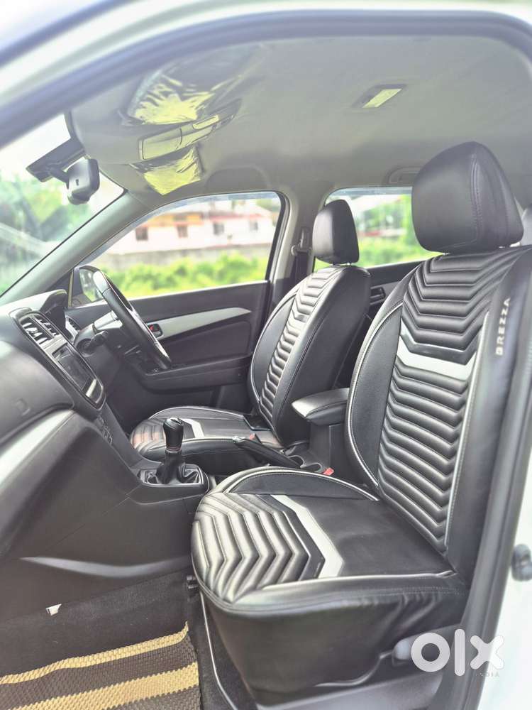Maruti Suzuki Brezza 1.5 Zxi Smart Hybrid, 2020, Petrol