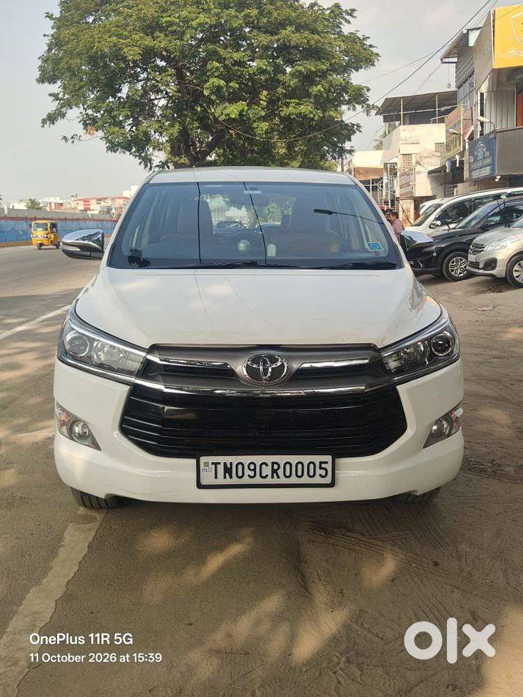 Toyota Innova Crysta 2.8z Automatic, 2016, Diesel