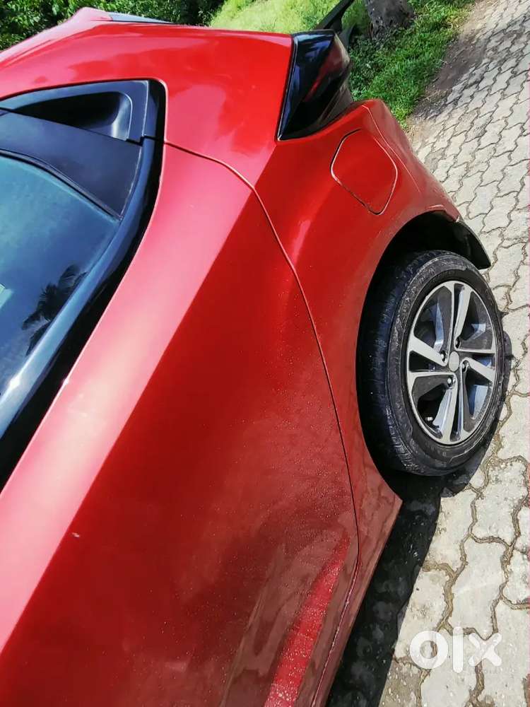 Tata Altroz 1.2 Petrol 2020