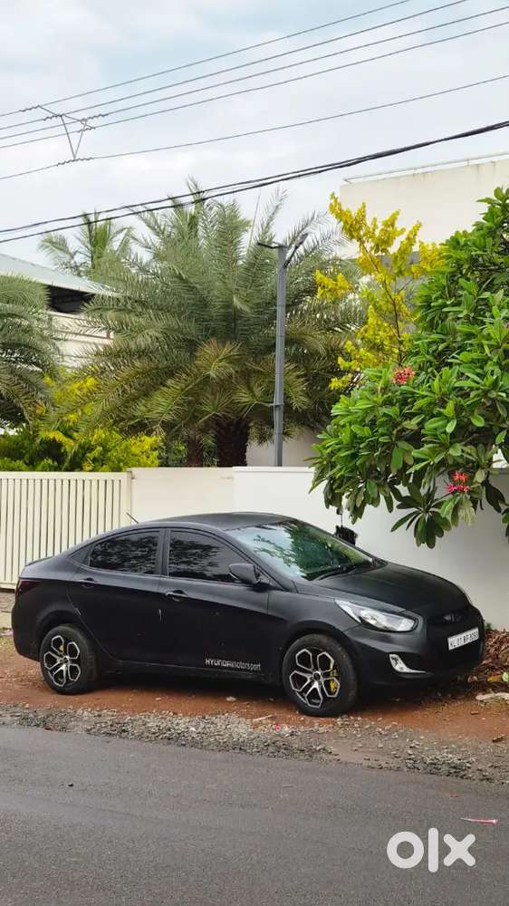 Hyundai Verna 2012 Full Candeeshen