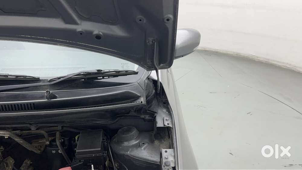 Maruti Suzuki Celerio Zxi Optional Amt, 2016, Petrol