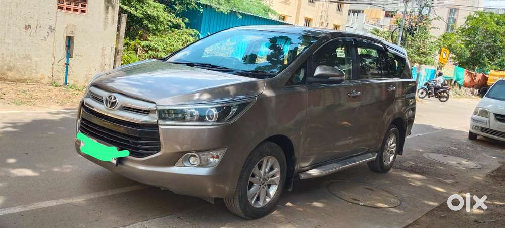 Toyota Innova Crysta 2.4 V 8 Str, 2017, Diesel