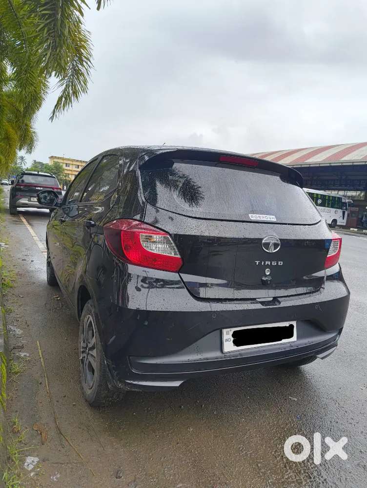 Tata Tiago 1.2 Rhythm Petrol 2023