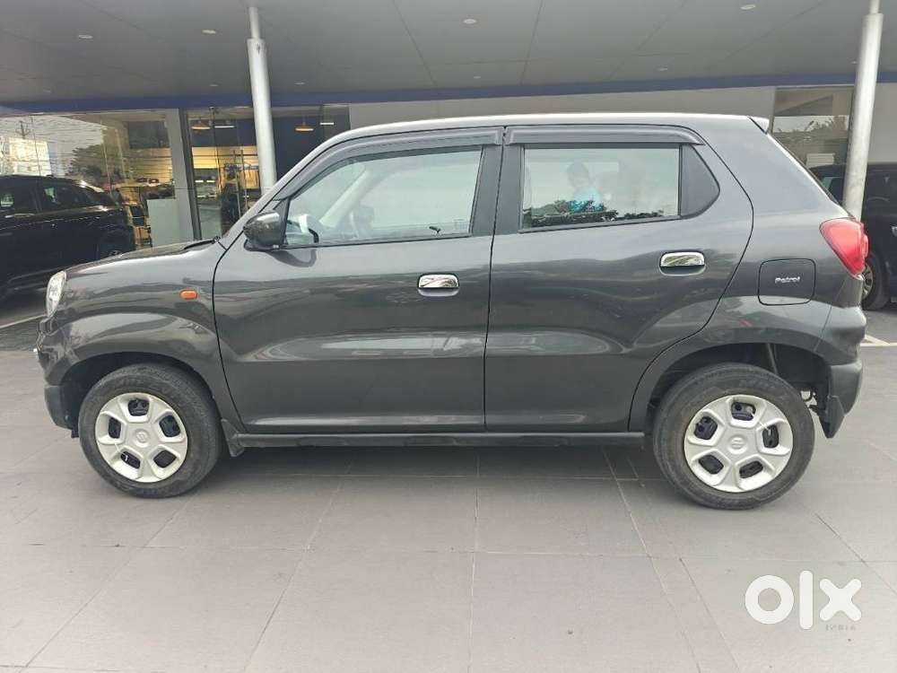 Maruti Suzuki S-presso Vxi Opt, 2021, Petrol