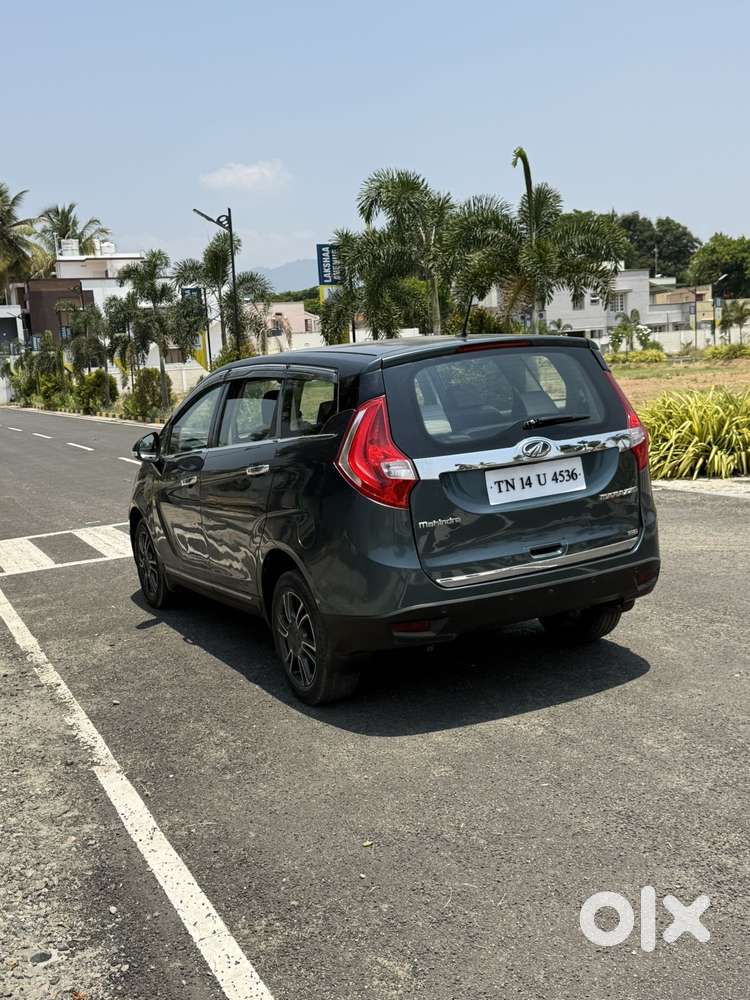 Mahindra Marazzo M8, 2019, Diesel