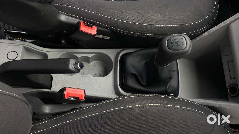 Tata Tiago Xe, 2023, Petrol