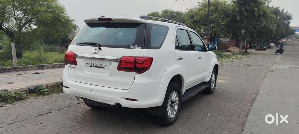 Toyota Fortuner 3.0 4x2 Mt, 2012, Diesel