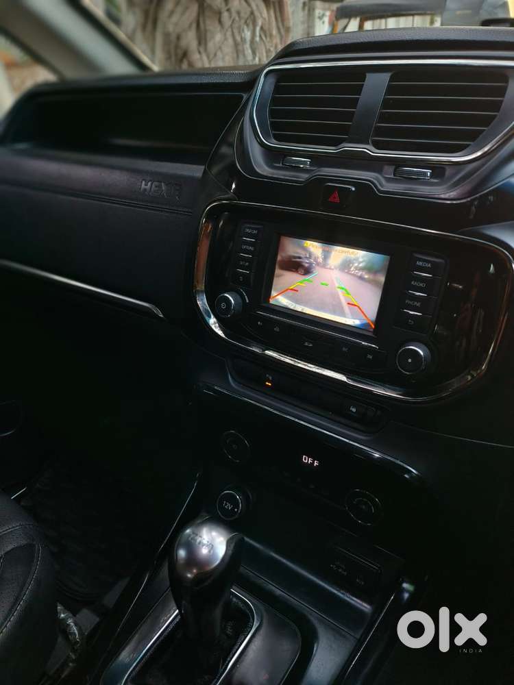 Tata Hexa 2.2 Xta 4x2 7 Str Dual Tone, 2017, Diesel